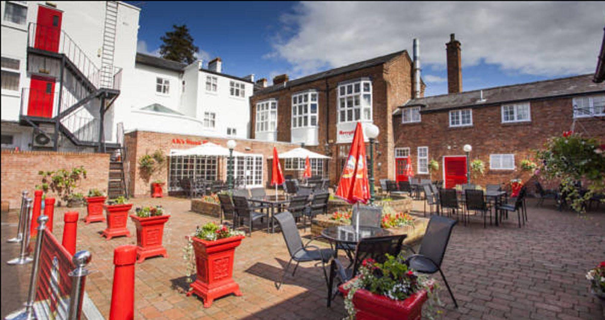 The Northwick Arms Hotel Ившам Екстериор снимка